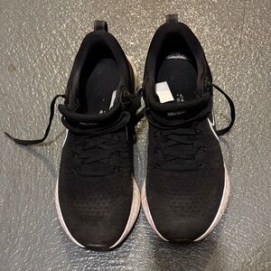 Nike Men's React Infinity Black Sneakers with White Soles